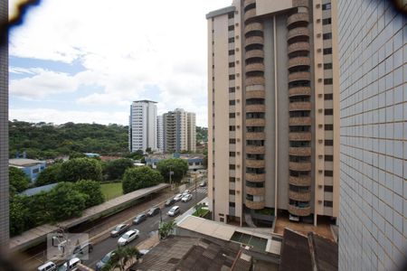 Apartamento para alugar com 147m², 4 quartos e 2 vagasVista da janela da suíte 1