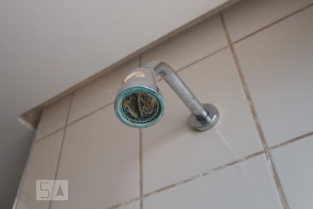 Apartamento para alugar com 147m², 4 quartos e 2 vagasBanheiro da suíte 1 - chuveiro
