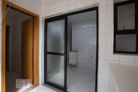 Apartamento para alugar com 147m², 4 quartos e 2 vagasÁrea de serviço