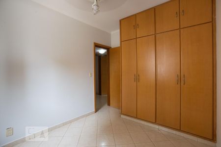 Apartamento para alugar com 147m², 4 quartos e 2 vagasQuarto 2