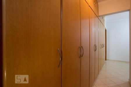 Apartamento para alugar com 147m², 4 quartos e 2 vagasSuíte master - armários