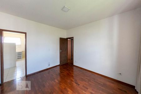 Sala de Apartamento com 2 quartos, 121m² Gutierrez
