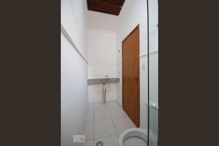 Banheiro da Suíte de casa de condomínio à venda com 2 quartos, 74m² em Conceição, Osasco