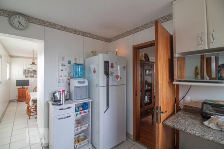 Apartamento à venda com 190m², 4 quartos e 2 vagasCozinha