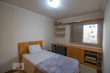 Apartamento à venda com 190m², 4 quartos e 2 vagasQuarto