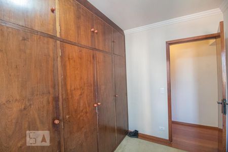 Apartamento à venda com 190m², 4 quartos e 2 vagasQuarto