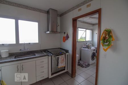 Apartamento à venda com 190m², 4 quartos e 2 vagasCozinha