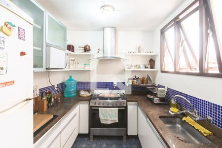 Casa à venda com 270m², 3 quartos e 3 vagasCozinha