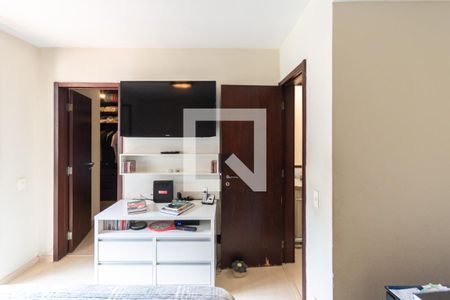 Casa à venda com 270m², 3 quartos e 3 vagasSuíte