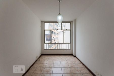 Apartamento à venda com 93m², 4 quartos e 1 vagaSalaSala