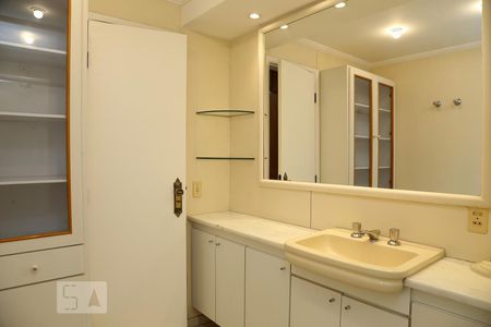 Apartamento para alugar com 160m², 3 quartos e 3 vagasBanheiro da Suíte