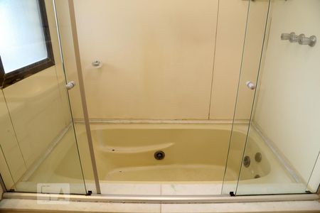 Apartamento para alugar com 160m², 3 quartos e 3 vagasBanheiro da Suíte