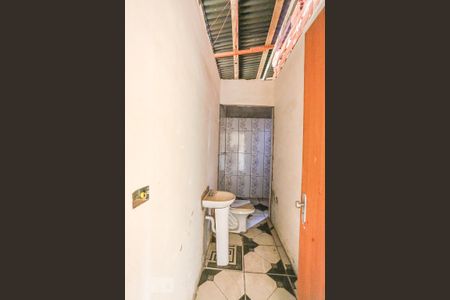 Casa à venda com 220m², 6 quartos e 2 vagas Casa à venda com 220m², 6 quartos e 2 vagasPiso Superior Banheiro