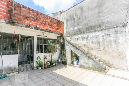 Casa à venda com 220m², 6 quartos e 2 vagas Casa à venda com 220m², 6 quartos e 2 vagasQuintal