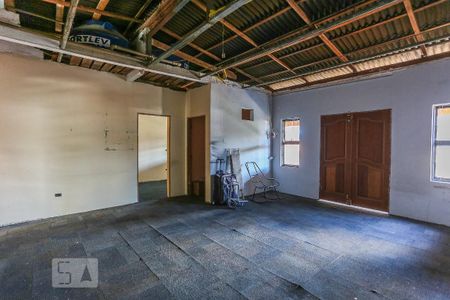 Casa à venda com 220m², 6 quartos e 2 vagas Casa à venda com 220m², 6 quartos e 2 vagasPiso Superior Sala de Estar