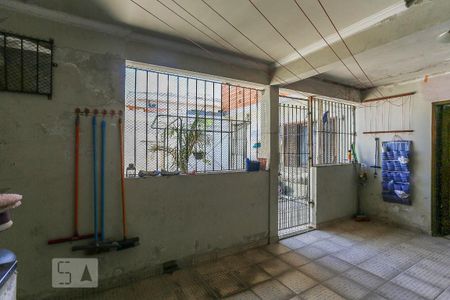 Casa à venda com 220m², 6 quartos e 2 vagas Casa à venda com 220m², 6 quartos e 2 vagasArea de Serviço