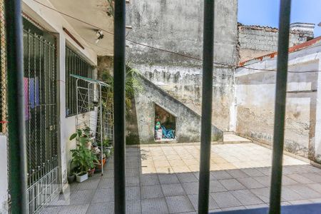 Casa à venda com 220m², 6 quartos e 2 vagas Casa à venda com 220m², 6 quartos e 2 vagasQuarto 3 Vista
