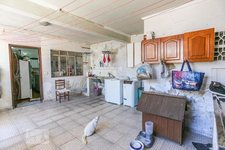 Casa à venda com 220m², 6 quartos e 2 vagas Casa à venda com 220m², 6 quartos e 2 vagasArea de Serviço