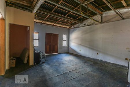 Casa à venda com 220m², 6 quartos e 2 vagas Casa à venda com 220m², 6 quartos e 2 vagasPiso Superior Sala de Estar