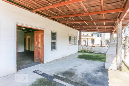 Casa à venda com 220m², 6 quartos e 2 vagas Casa à venda com 220m², 6 quartos e 2 vagasPiso Superior Terraço