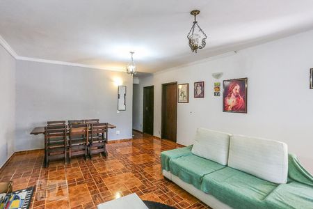 Sala de Estar de casa à venda com 6 quartos, 220m² em Ferreira, São Paulo