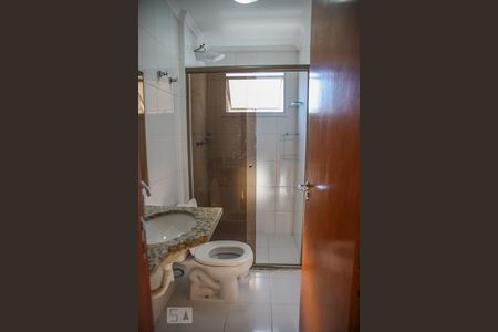 Apartamento à venda com 69m², 2 quartos e 2 vagas Apartamento à venda com 69m², 2 quartos e 2 vagasBanheiro Corredor
