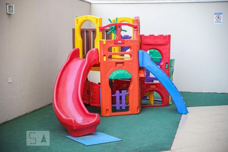 Apartamento à venda com 69m², 2 quartos e 2 vagas Apartamento à venda com 69m², 2 quartos e 2 vagasÁrea Comum - Playground
