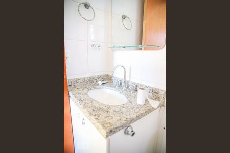 Apartamento à venda com 69m², 2 quartos e 2 vagas Apartamento à venda com 69m², 2 quartos e 2 vagasBanheiro da Suíte