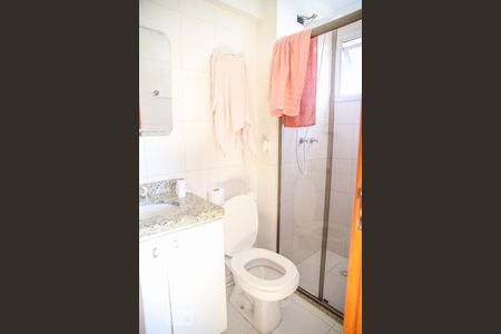 Apartamento à venda com 69m², 2 quartos e 2 vagas Apartamento à venda com 69m², 2 quartos e 2 vagasBanheiro da Suíte