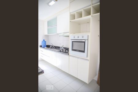 Apartamento à venda com 69m², 2 quartos e 2 vagas Apartamento à venda com 69m², 2 quartos e 2 vagasCozinha