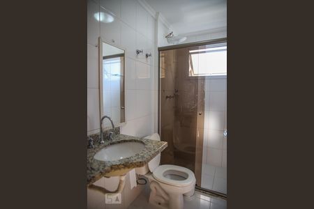 Apartamento à venda com 69m², 2 quartos e 2 vagas Apartamento à venda com 69m², 2 quartos e 2 vagasBanheiro Corredor