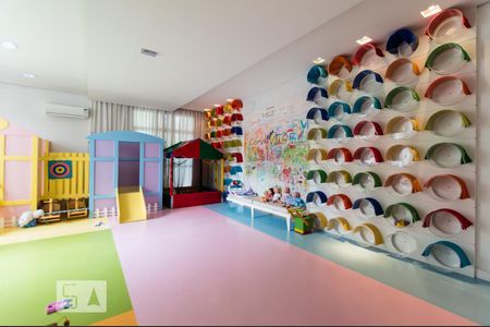 Apartamento à venda com 90m², 2 quartos e 2 vagas Apartamento à venda com 90m², 2 quartos e 2 vagasBrinquedoteca