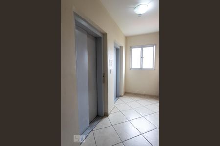 Apartamento para alugar com 68m², 2 quartos e 1 vagaHall dos elevadores 