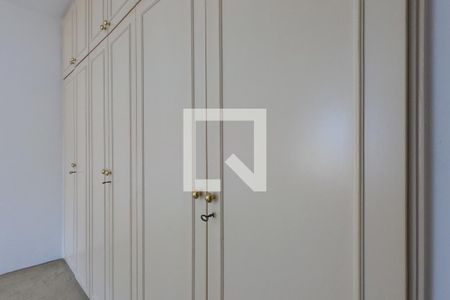 Apartamento à venda com 102m², 2 quartos e 2 vagas Apartamento à venda com 102m², 2 quartos e 2 vagasSuíte