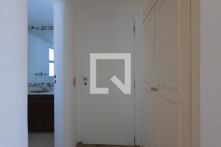 Apartamento à venda com 102m², 2 quartos e 2 vagas Apartamento à venda com 102m², 2 quartos e 2 vagasSuíte