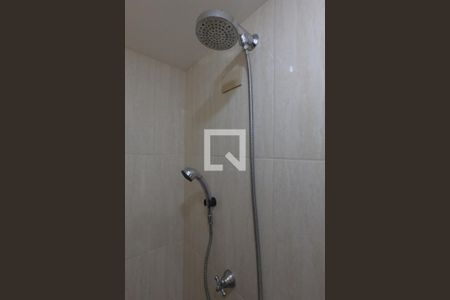 Apartamento à venda com 102m², 2 quartos e 2 vagas Apartamento à venda com 102m², 2 quartos e 2 vagasBanheiro da Suíte