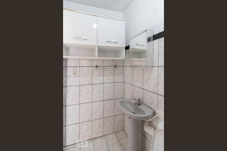 Casa para alugar com 45m², 2 quartos e sem vaga Casa para alugar com 45m², 2 quartos e sem vagaBanheiro