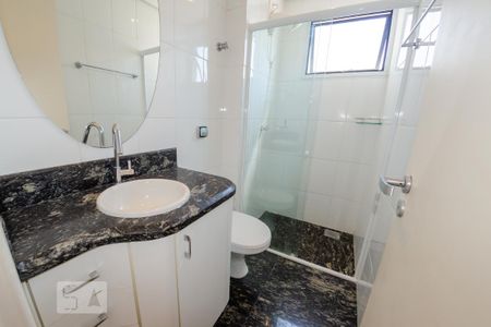 Apartamento para alugar com 62m², 2 quartos e 1 vaga Apartamento para alugar com 62m², 2 quartos e 1 vagaBanheiro social