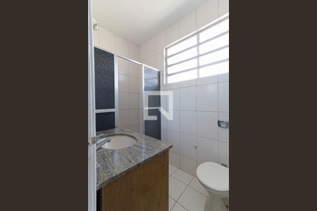 Apartamento à venda com 75m², 2 quartos e sem vaga Apartamento à venda com 75m², 2 quartos e sem vagaBanheiro