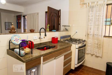 Casa para alugar com 120m², 3 quartos e 2 vagas Casa para alugar com 120m², 3 quartos e 2 vagasCozinha (parte de baixo)