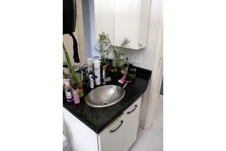 Apartamento à venda com 58m², 2 quartos e 1 vaga Apartamento à venda com 58m², 2 quartos e 1 vagaBanheiro