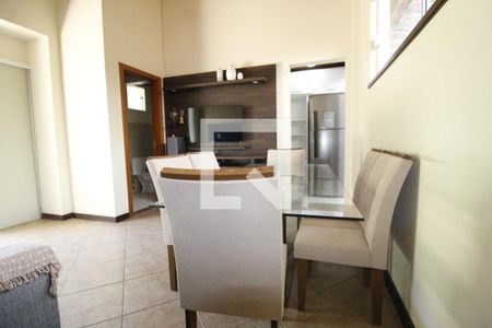 Sala de casa de condomínio para alugar com 1 quarto, 53m² em Itapuã, Salvador