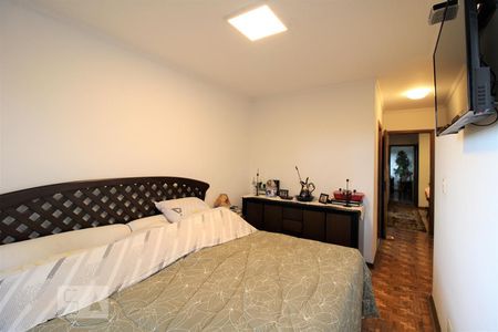 Suíte de casa para alugar com 4 quartos, 347m² em Vila Romana, São Paulo
