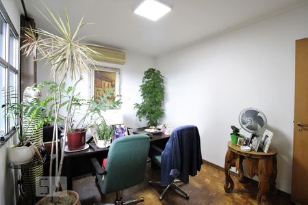 Casa à venda com 347m², 4 quartos e 3 vagasQuarto 2