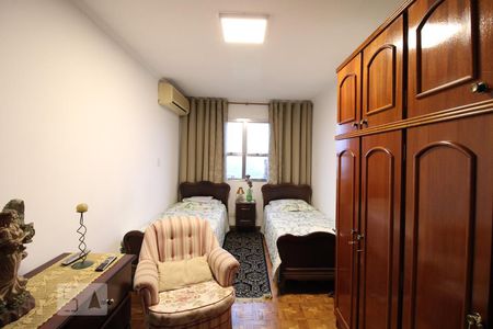 Casa à venda com 347m², 4 quartos e 3 vagasQuarto 3