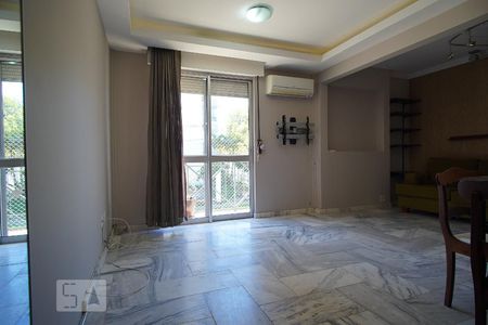 Sala de apartamento para alugar com 1 quarto, 67m² em Jardim Lindóia, Porto Alegre