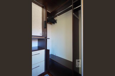 Apartamento para alugar com 67m², 1 quarto e 1 vagaCloset