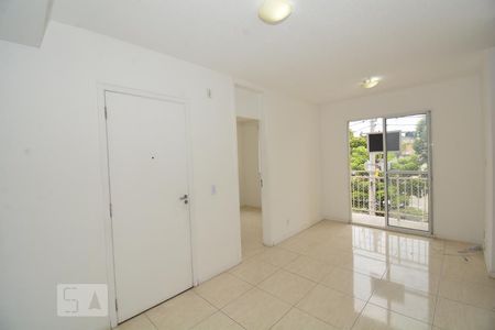 Sala de apartamento à venda com 3 quartos, 50m² em Parada de Lucas, Rio de Janeiro