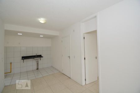 Sala de apartamento à venda com 3 quartos, 50m² em Parada de Lucas, Rio de Janeiro