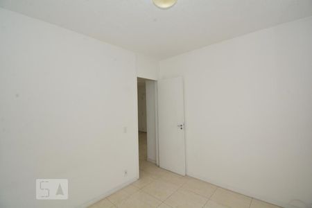 Quarto 1 de apartamento à venda com 3 quartos, 50m² em Parada de Lucas, Rio de Janeiro